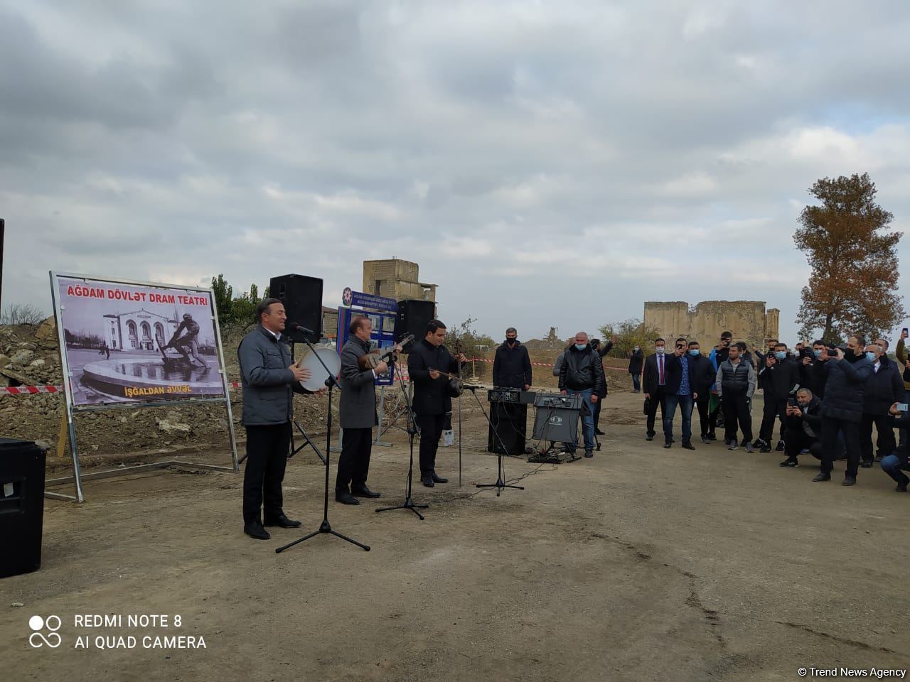 Hikmət Hacıyev, diplomatik nümayəndələr və "Qarabağ" klubu Ağdam məscidində (FOTO)