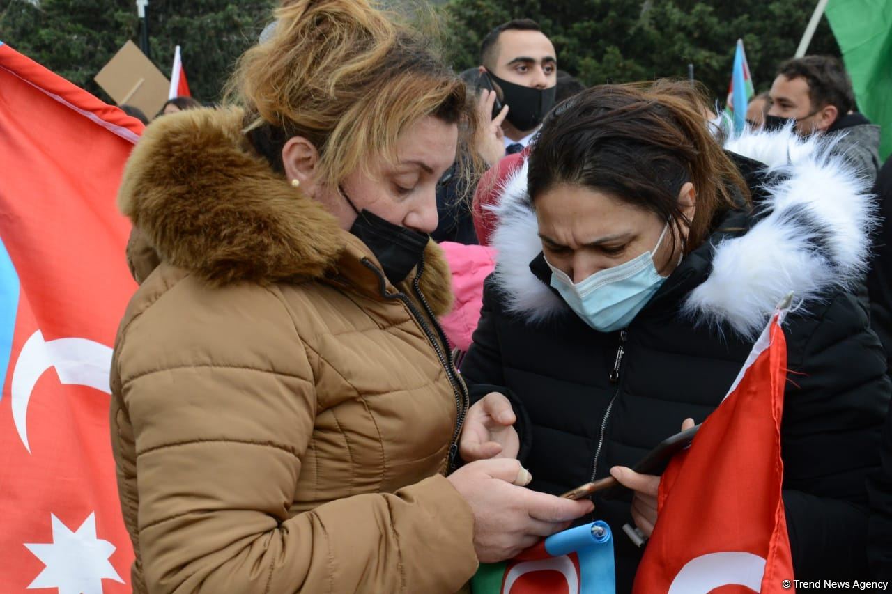 Laçın sakinləri Şəhidlər Xiyabanını ziyarət ediblər (FOTO)