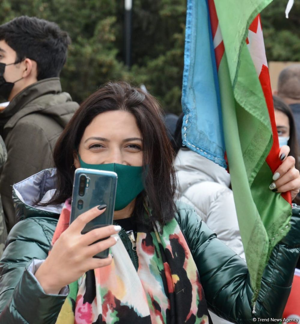 Laçın sakinləri Şəhidlər Xiyabanını ziyarət ediblər (FOTO)