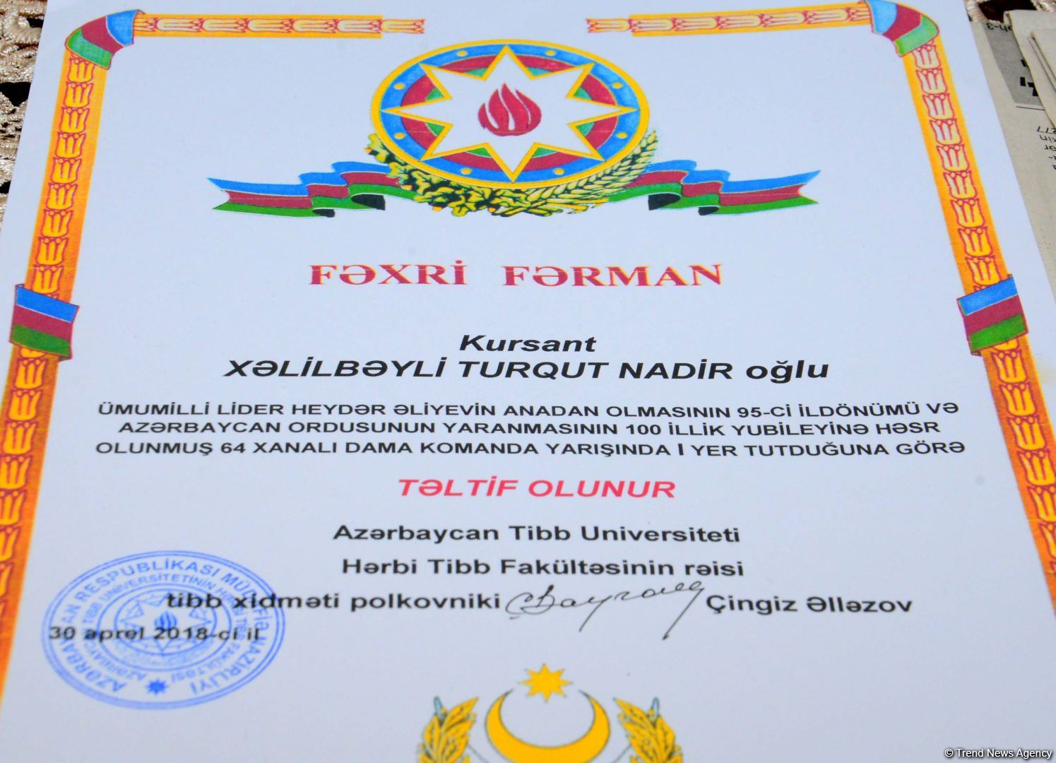 Turqut deyirdi ki, hərbçi yoldaşları ön cəbhədə ola-ola, özü arxada ola bilməz - Şəhid anası (FOTO)