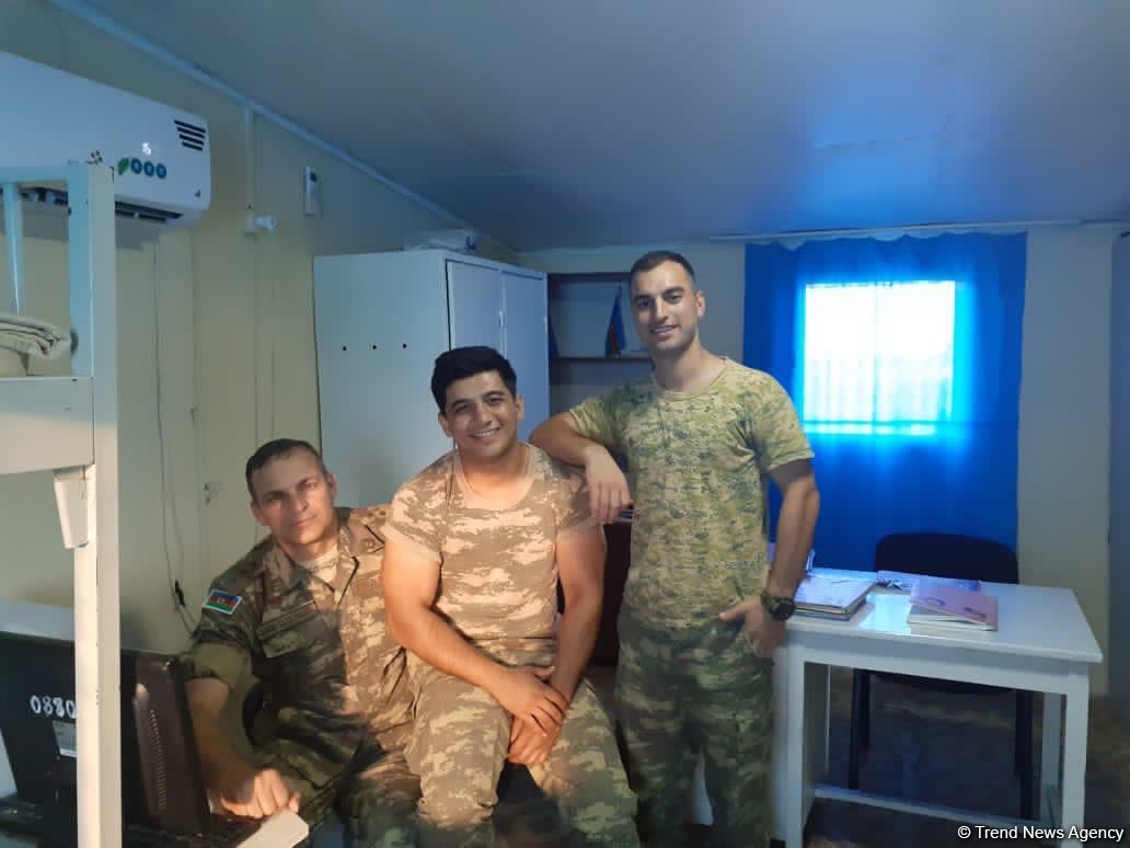 Turqut deyirdi ki, hərbçi yoldaşları ön cəbhədə ola-ola, özü arxada ola bilməz - Şəhid anası (FOTO)