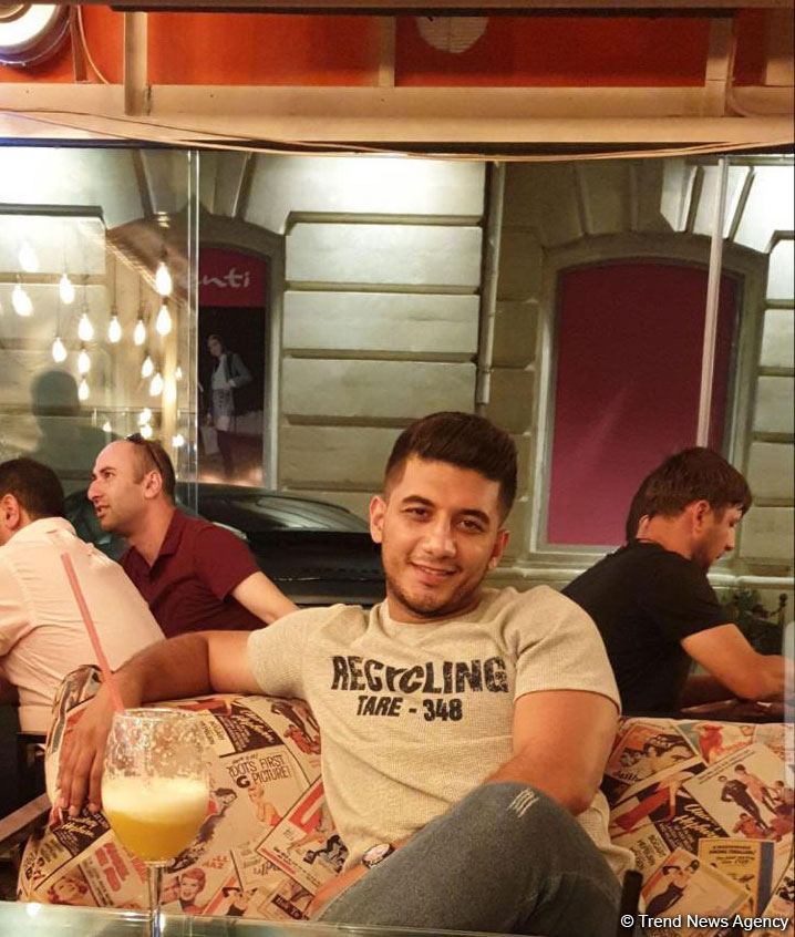 Turqut deyirdi ki, hərbçi yoldaşları ön cəbhədə ola-ola, özü arxada ola bilməz - Şəhid anası (FOTO)