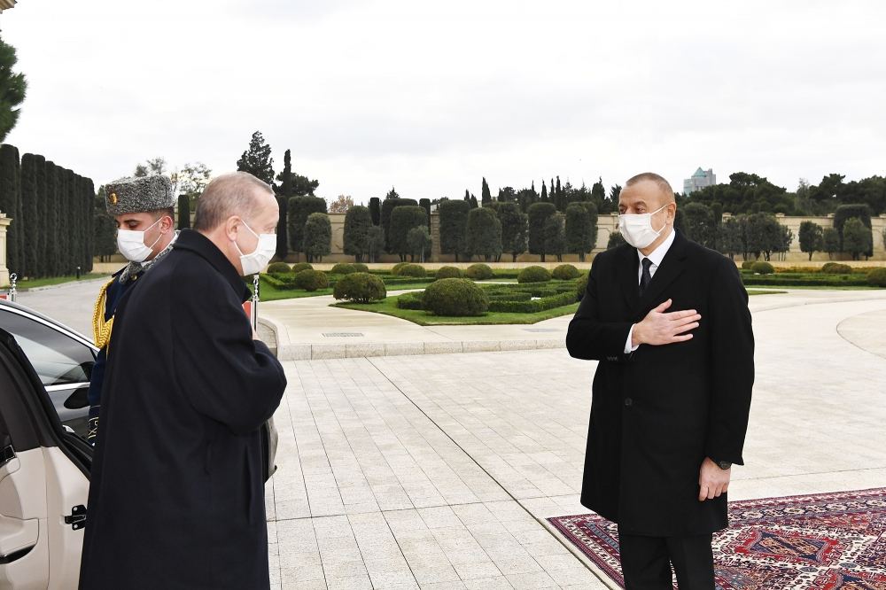 Türkiyə Prezidenti Rəcəb Tayyib Ərdoğanın rəsmi qarşılanma mərasimi olub (FOTO/VİDEO)