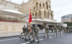 Prezident İlham Əliyev və Rəcəb Tayyib Ərdoğan Zəfər paradında iştirak ediblər (YENİLƏNİB-2) (FOTO/VİDEO)
