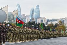 Prezident İlham Əliyev və Rəcəb Tayyib Ərdoğan Zəfər paradında iştirak ediblər (YENİLƏNİB-2) (FOTO/VİDEO)