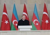 Prezident İlham Əliyev və Rəcəb Tayyib Ərdoğan Zəfər paradında iştirak ediblər (YENİLƏNİB-2) (FOTO/VİDEO)