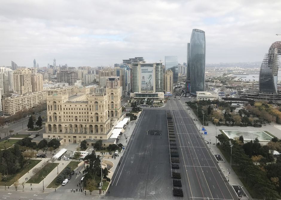 Prezident İlham Əliyev və Rəcəb Tayyib Ərdoğan Zəfər paradında iştirak ediblər (YENİLƏNİB-2) (FOTO/VİDEO)