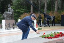 Azərbaycan ictimaiyyəti ulu öndər Heydər Əliyevin xatirəsini yad edir (FOTO)