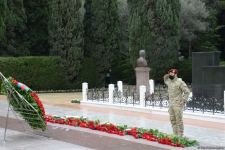Azərbaycan ictimaiyyəti ulu öndər Heydər Əliyevin xatirəsini yad edir (FOTO)
