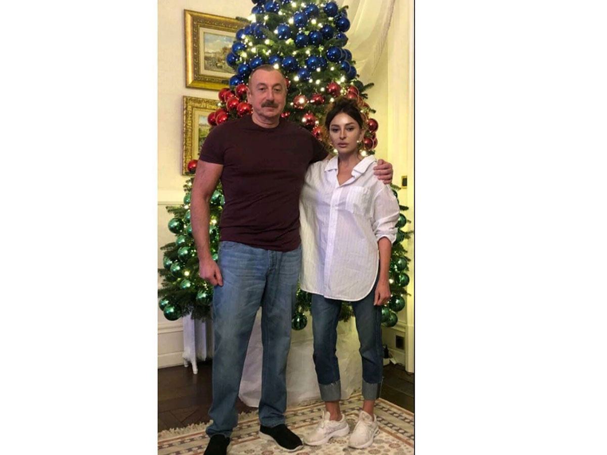 Birinci vitse-prezident Mehriban Əliyevanın rəsmi "İnstagram" səhifəsində Prezident İlham Əliyevin videomüraciəti yayımlanıb (FOTO/VİDEO)