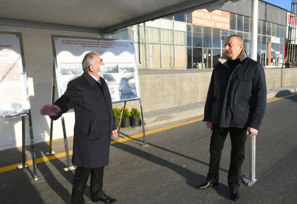 Prezident İlham Əliyev Bakı-Quba-Rusiya Federasiyası ilə dövlət sərhədi avtomobil yolunun yenidən qurulmuş hissəsində görülən işlərlə tanış olub (FOTO/VİDEO)