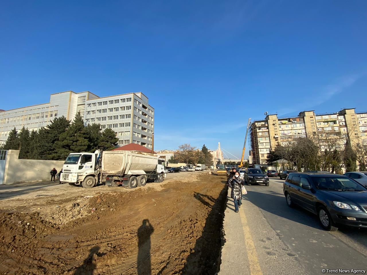 Bakının bu ərazisində olan obyektlər sökülür (FOTO)