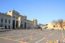 Bakının mərkəzində yeni pullu parkinq yaradılır (FOTO)