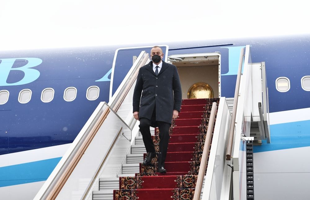 Prezident İlham Əliyev Rusiya Prezidenti Vladimir Putinin dəvəti ilə Moskvaya işgüzar səfərə gəlib (FOTO/VİDEO)