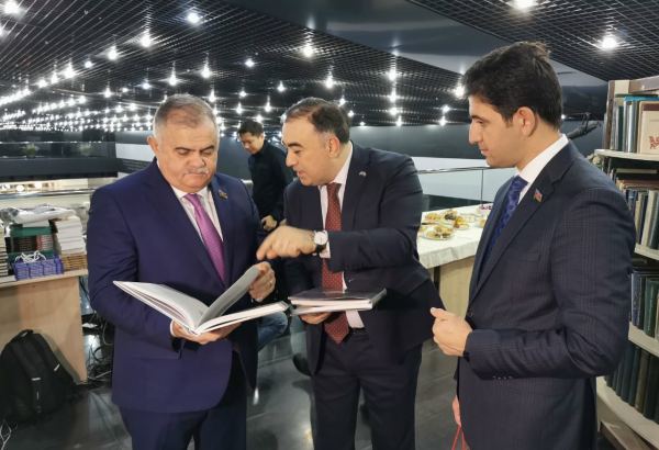 Qazaxıstanda Qarabağ haqqında qazax dilində kitabların təqdimatı keçirilib (FOTO/VİDEO)