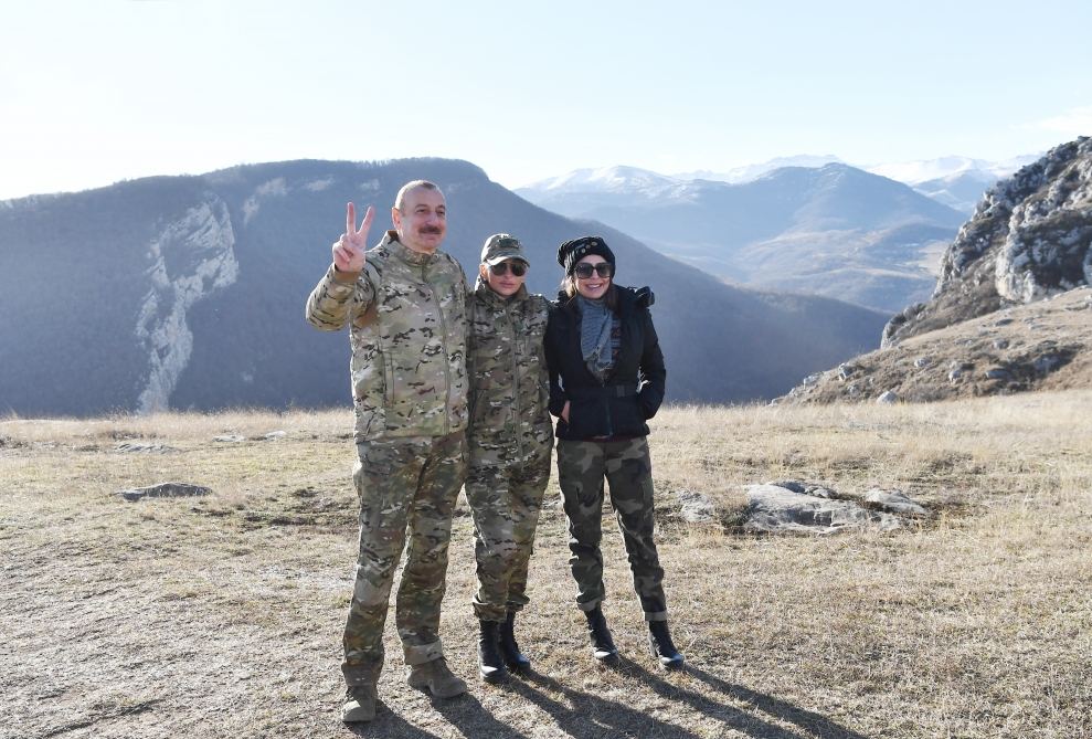 Prezident İlham Əliyev Füzuli rayonunda Füzuli-Şuşa yolunun və hava limanının təməlini qoyub, Şuşa şəhərində səfərdə olub (FOTO/VİDEO) (YENİLƏNİB)