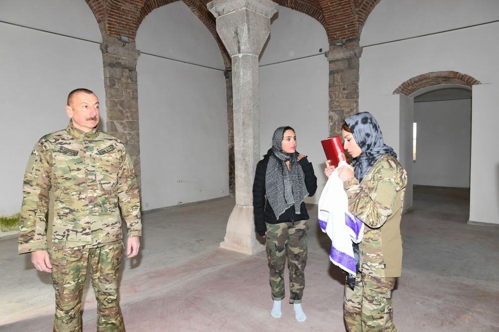 Prezident İlham Əliyev Füzuli rayonunda Füzuli-Şuşa yolunun və hava limanının təməlini qoyub, Şuşa şəhərində səfərdə olub (FOTO/VİDEO) (YENİLƏNİB)