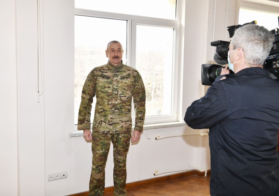 Prezident İlham Əliyev Füzuli rayonunda Füzuli-Şuşa yolunun və hava limanının təməlini qoyub, Şuşa şəhərində səfərdə olub (FOTO/VİDEO) (YENİLƏNİB)