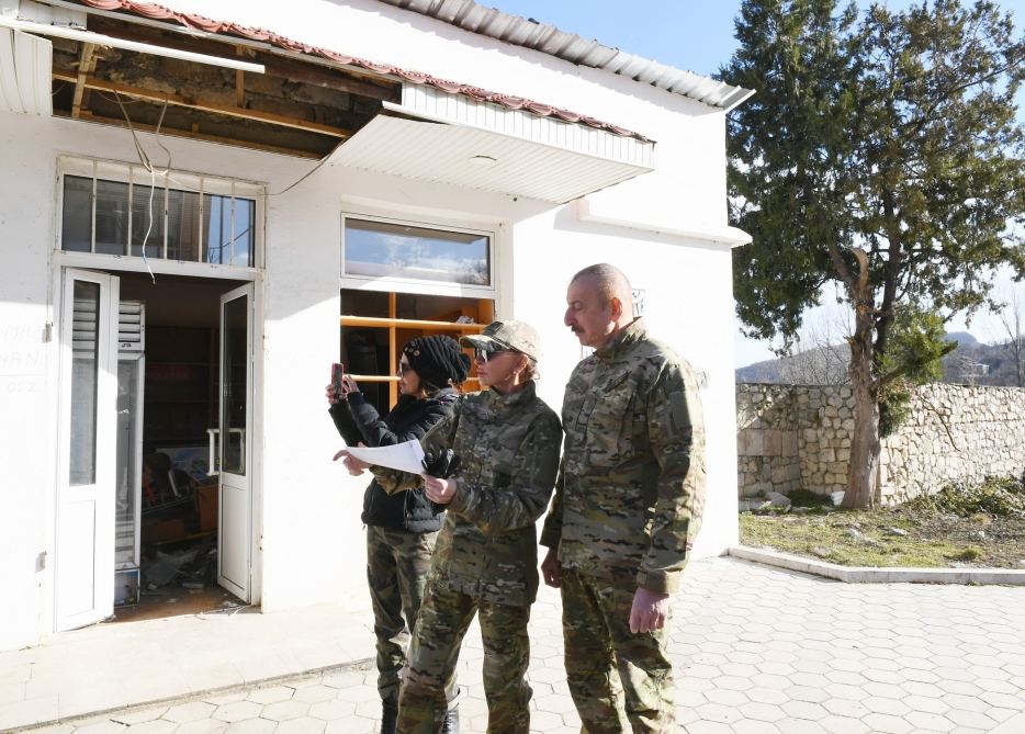 Prezident İlham Əliyev Füzuli rayonunda Füzuli-Şuşa yolunun və hava limanının təməlini qoyub, Şuşa şəhərində səfərdə olub (FOTO/VİDEO) (YENİLƏNİB)