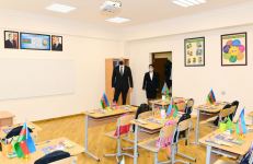 Prezident İlham Əliyev Sabunçu və Suraxanı rayonlarında yenidən tikilən məktəblərdə yaradılan şəraitlə tanış olub (YENİLƏNİB) (FOTO/VİDEO)