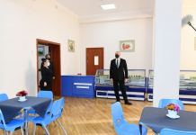 Prezident İlham Əliyev Sabunçu və Suraxanı rayonlarında yenidən tikilən məktəblərdə yaradılan şəraitlə tanış olub (YENİLƏNİB) (FOTO/VİDEO)