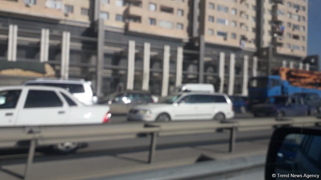 Bakı-Sumqayıt yolunda uzun tıxac yaranıb (FOTO/VİDEO)