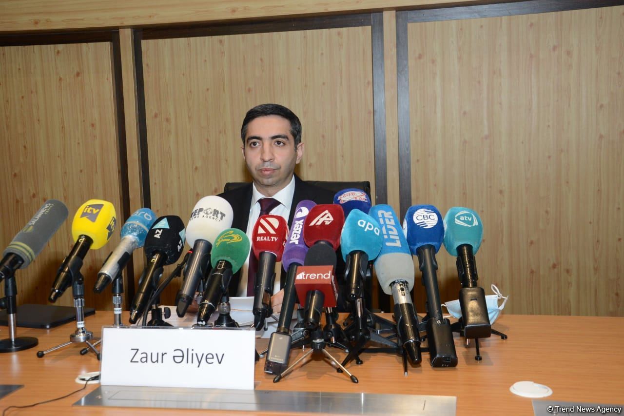 İcbari Tibbi Sığorta üzrə Dövlət Agentliyi brifinq keçirib (FOTO/VİDEO)