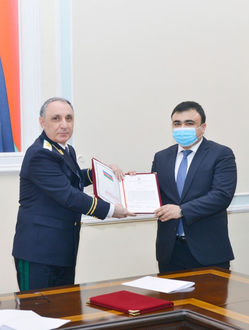 Kamran Əliyev hakim təyin edilən prokurorluq işçiləri ilə görüşüb (FOTO)