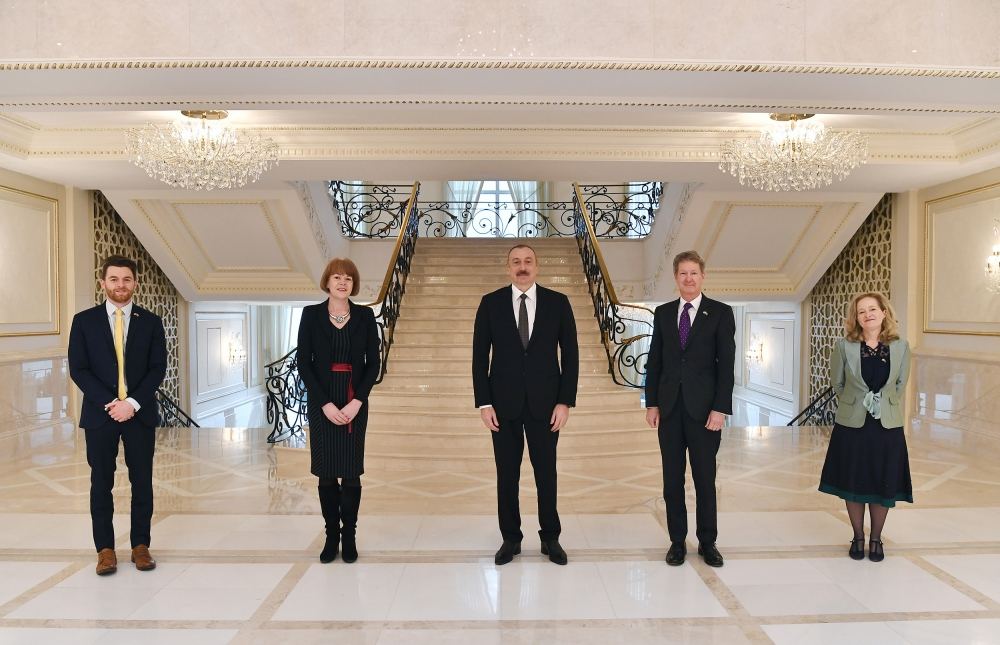Prezident İlham Əliyev Böyük Britaniyanın Avropa qonşuluğu və Amerika məsələləri üzrə dövlət nazirini qəbul edib (FOTO/VİDEO) (YENİLƏNİB)