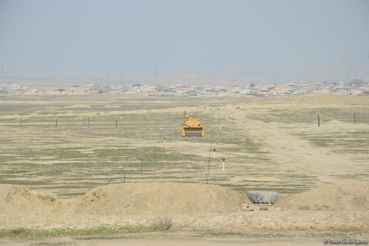 Türkiyədən gətirilən texnikalar real şəraitdə minatamizləmə fəaliyyəti icra ediblər - Trend TV-nin REPORTAJI (FOTO)