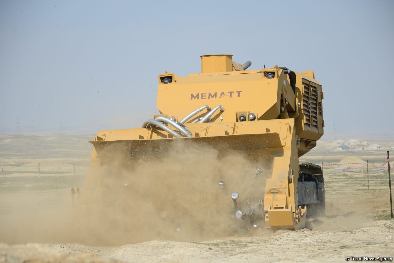 Türkiyədən gətirilən texnikalar real şəraitdə minatamizləmə fəaliyyəti icra ediblər - Trend TV-nin REPORTAJI (FOTO)