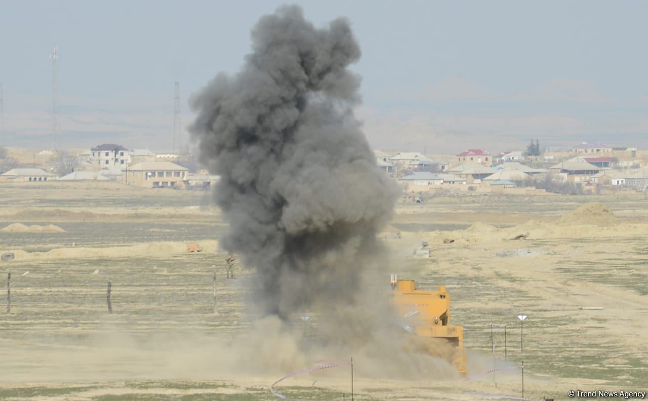 Türkiyədən gətirilən texnikalar real şəraitdə minatamizləmə fəaliyyəti icra ediblər - Trend TV-nin REPORTAJI (FOTO)