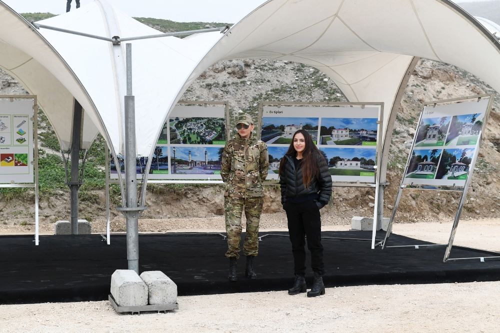 Prezident İlham Əliyev və birinci xanım Mehriban Əliyeva Füzuli, Zəngilan, Laçın və Cəbrayıl rayonlarında olublar (FOTO/VİDEO) (YENİLƏNİB)