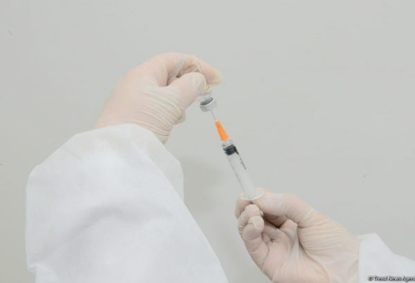 Vaksindən sonra virusa yoluxarsansa, onu çox zəif keçirə bilərsən - İnstitut direktoru