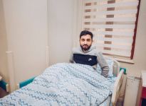"YAŞAT" daha iki qazinin və iki şəhid atasının əməliyyat xərclərini ödədi (FOTO)