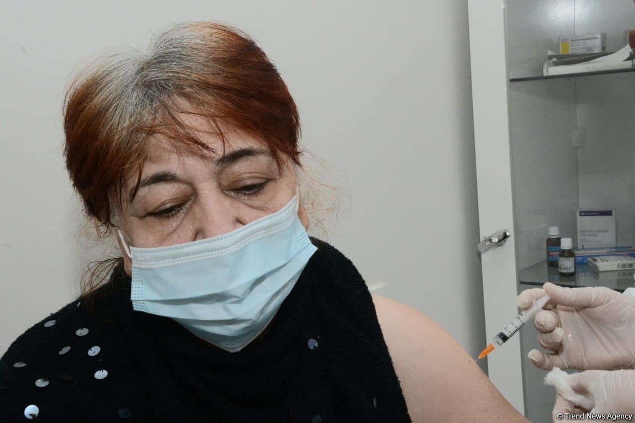 Ölkədə vaksinasiya prosesi davam edir - Poliklinikadan FOTOREPORTAJ