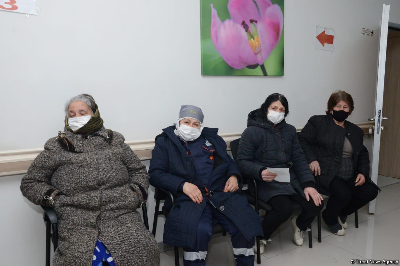 Ölkədə vaksinasiya prosesi davam edir - Poliklinikadan FOTOREPORTAJ