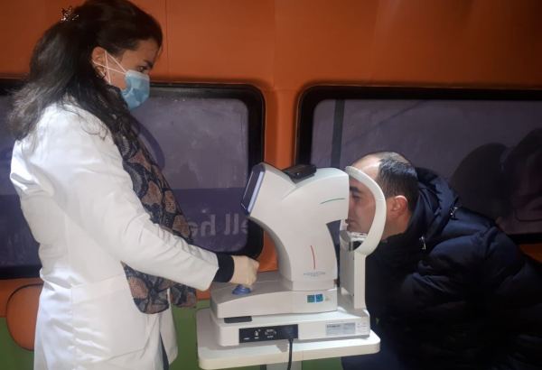 Deputat Sevil Mikayılovanın təşəbbüsü ilə Xaçmazda səyyar göz müayinəsi keçirilib (FOTO)
