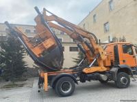 Bakının bu ərazisində ağaclar köçürülür (ƏLAVƏ OLUNUB) (FOTO)