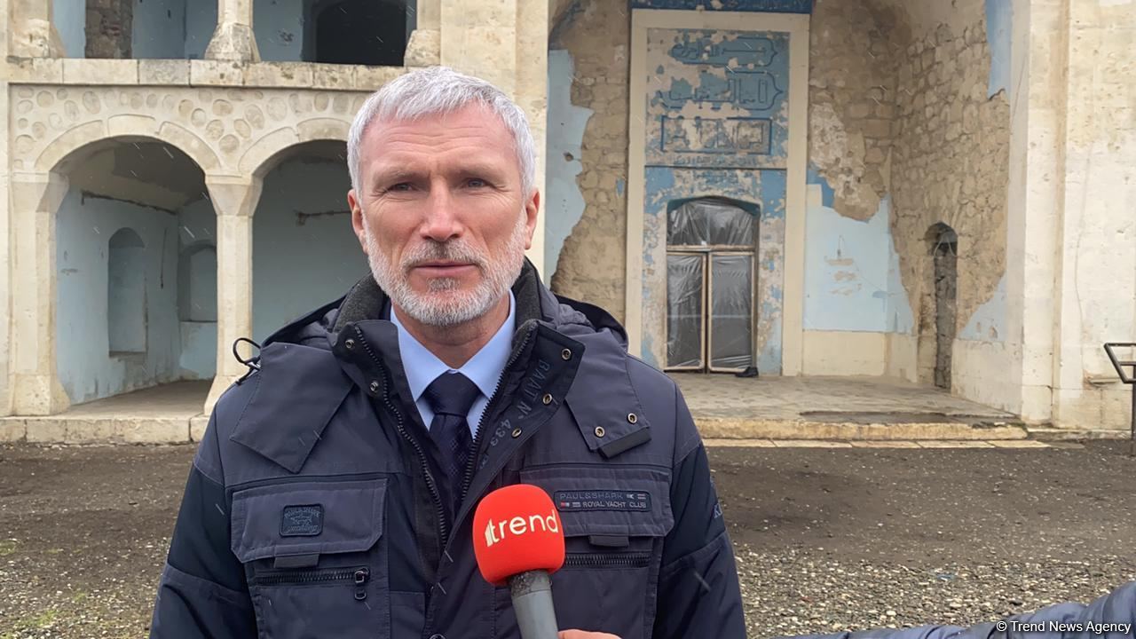 Ağdamda olan rusiyalı deputat: Çiçəklənməli olan şəhər dağıntılar arasında qalıb - Trend TV-nin REPORTAJI