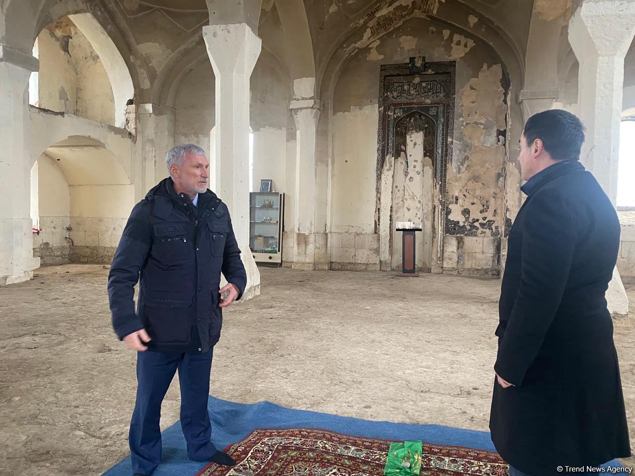 Rusiyalı deputat Bərdədən sonra Ağdama gedib (FOTO)