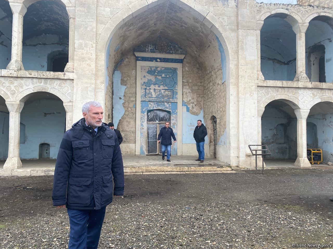 Rusiyalı deputat Bərdədən sonra Ağdama gedib (FOTO)