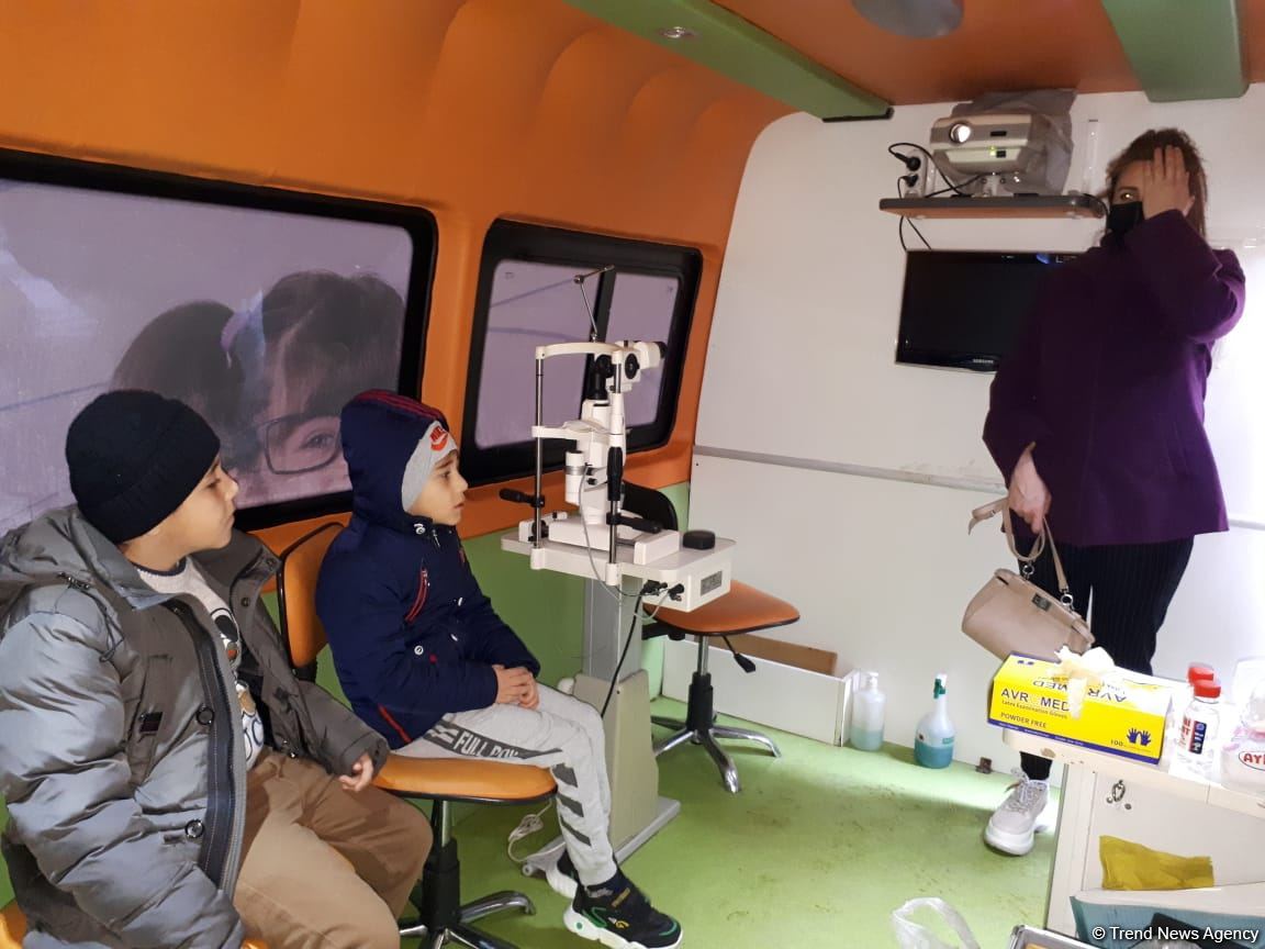 Deputat Sevil Mikayılovanın təşəbbüsü ilə Xaçmazda səyyar göz müayinəsi keçirilib (FOTO)