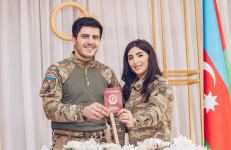 Qazimiz müharibədə tibb bacısı kimi iştirak edən xanımla nikah bağlayıb (FOTO/VİDEO)