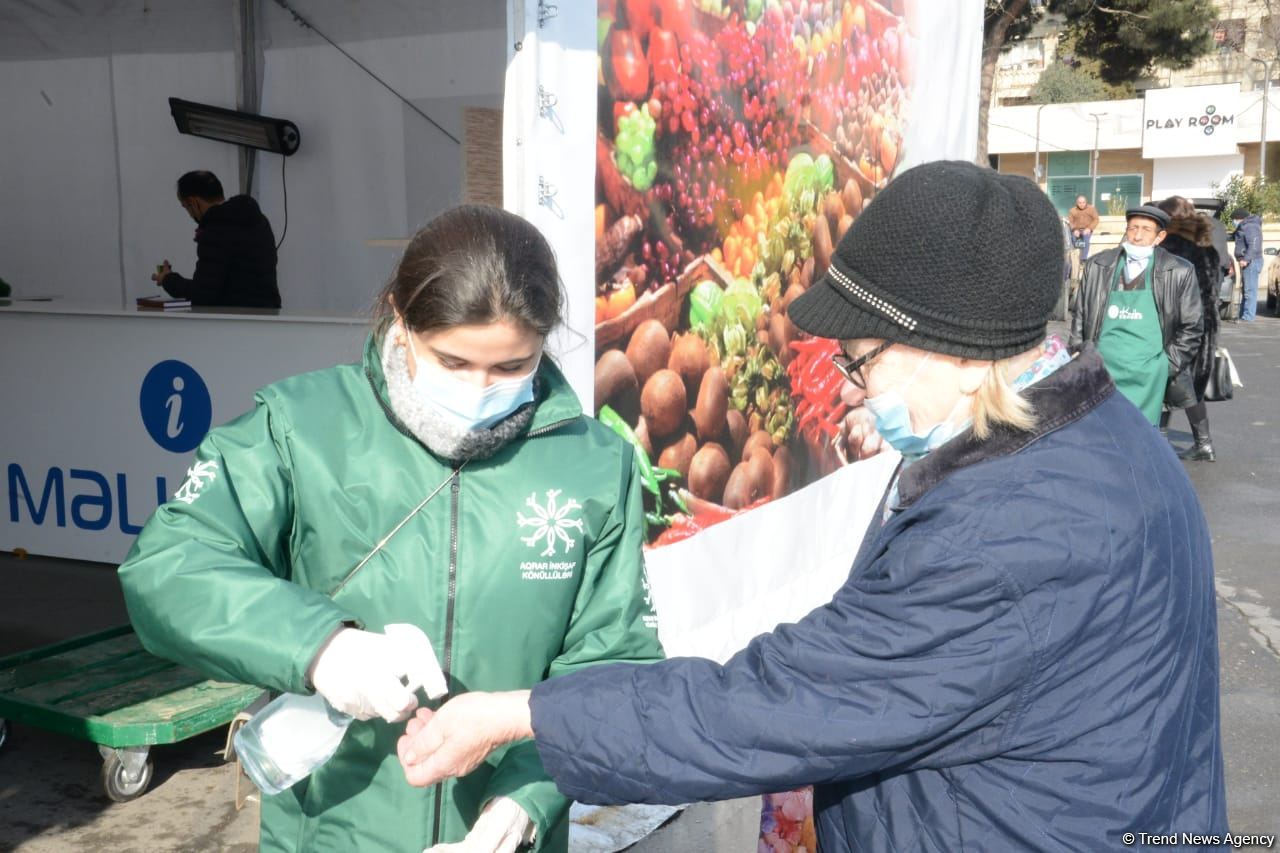 Bakıda yarmarkalar keçirilir: Bəs qiymətlər necədir? (FOTO/VİDEO)