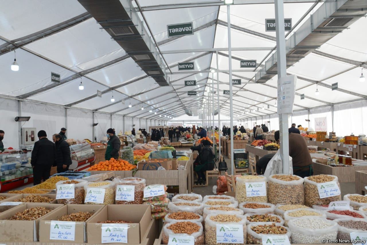Bakıda yarmarkalar keçirilir: Bəs qiymətlər necədir? (FOTO/VİDEO)