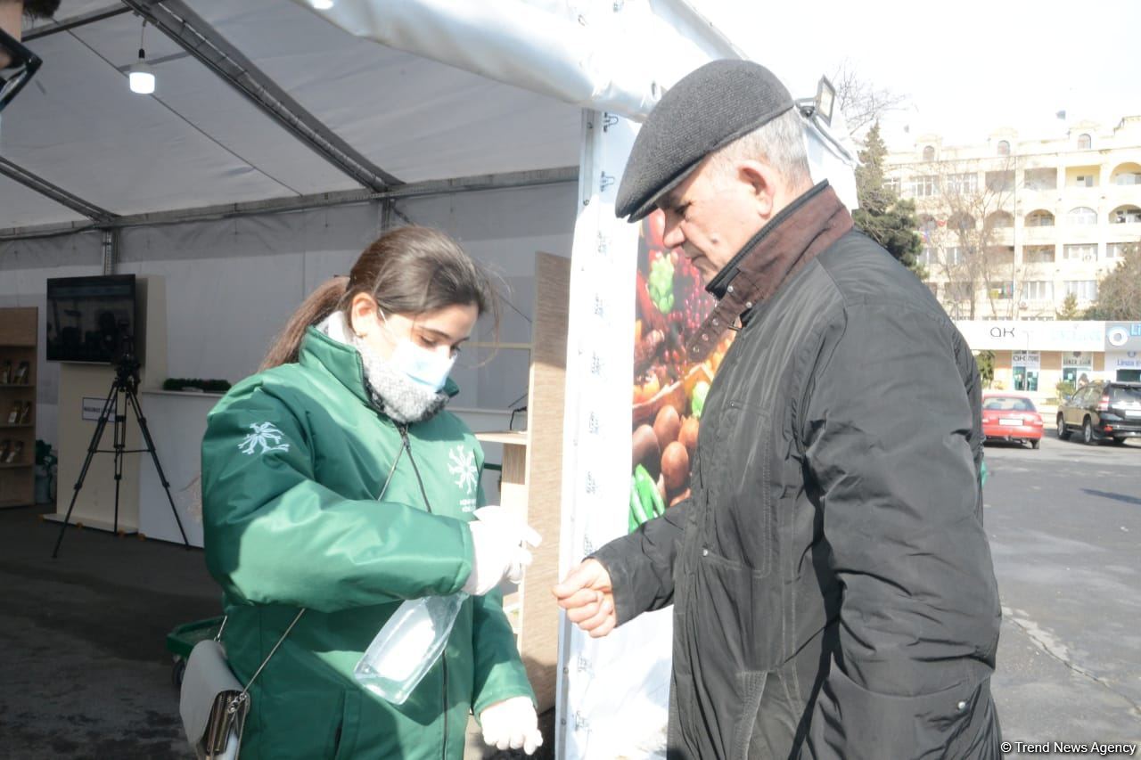 Bakıda yarmarkalar keçirilir: Bəs qiymətlər necədir? (FOTO/VİDEO)