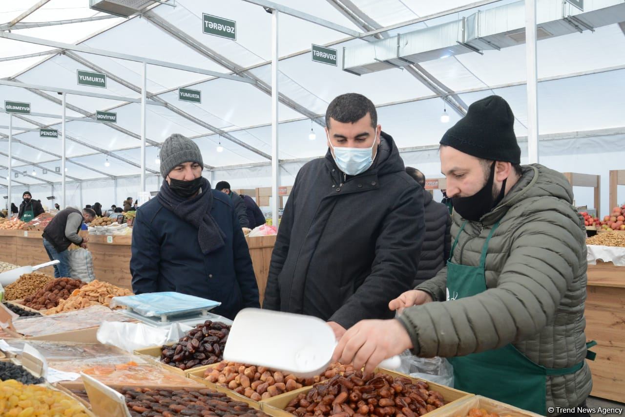 Bakıda yarmarkalar keçirilir: Bəs qiymətlər necədir? (FOTO/VİDEO)