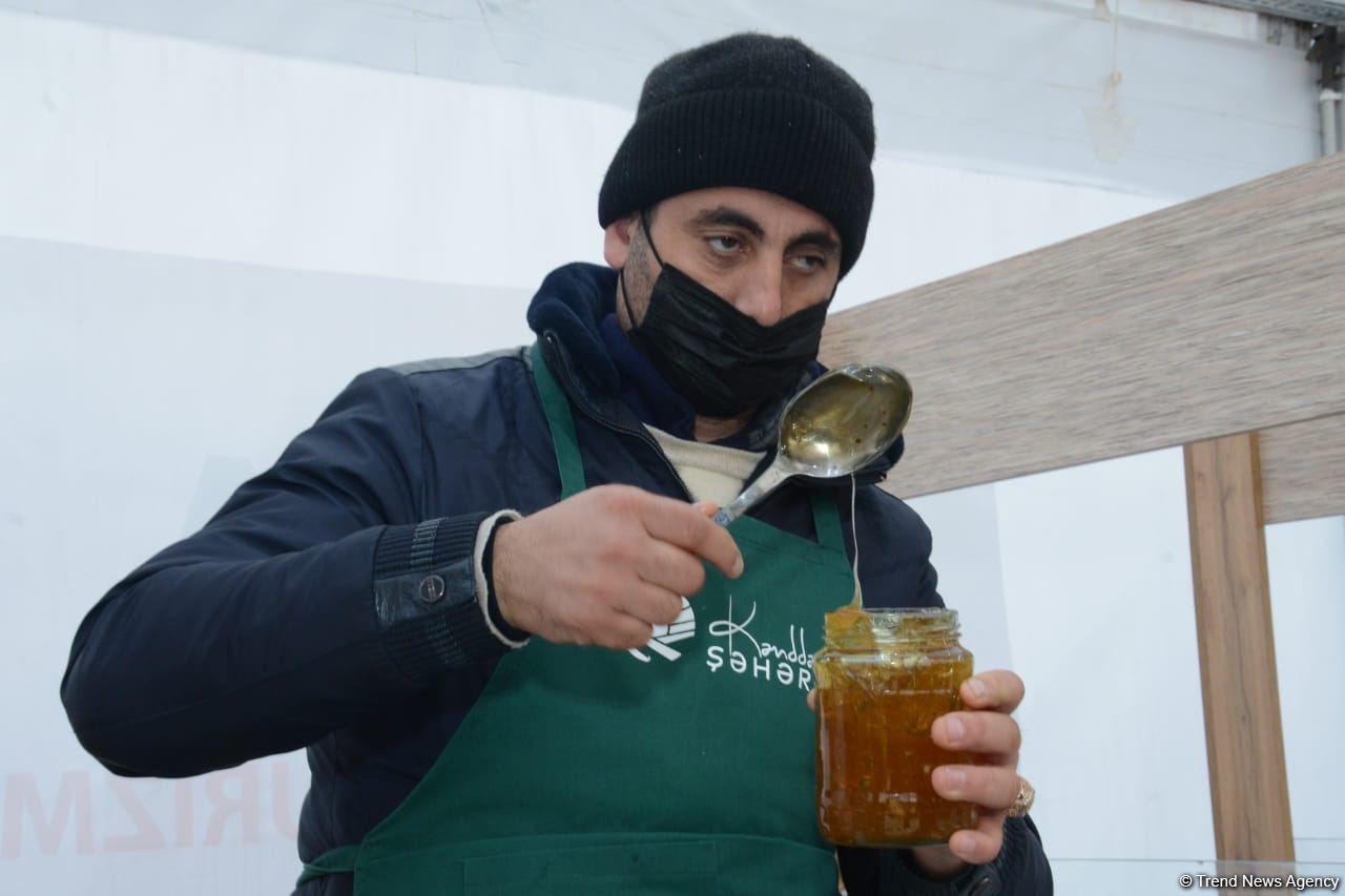 Bakıda yarmarkalar keçirilir: Bəs qiymətlər necədir? (FOTO/VİDEO)