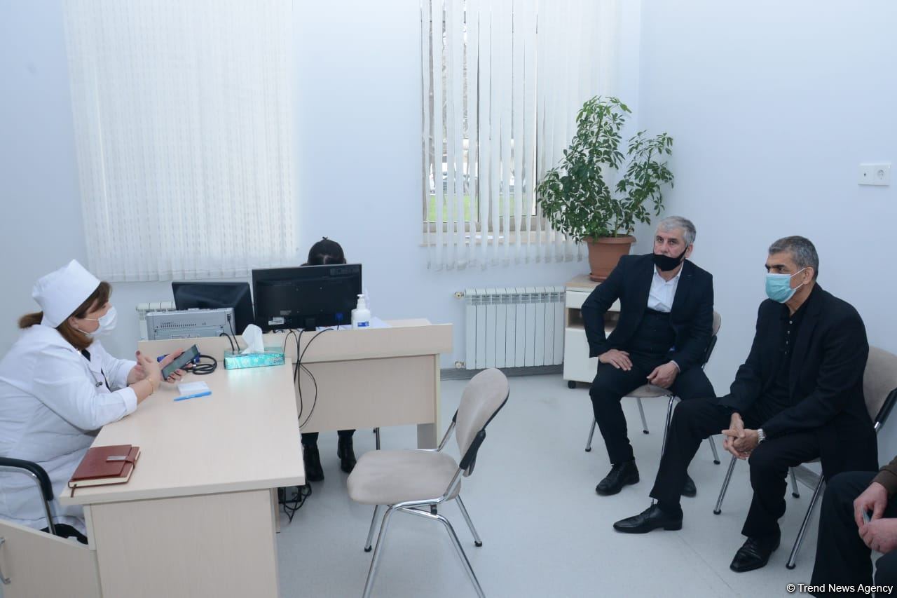 Siyasi partiya nümayəndələri vaksinasiya olunur (FOTO/VİDEO)